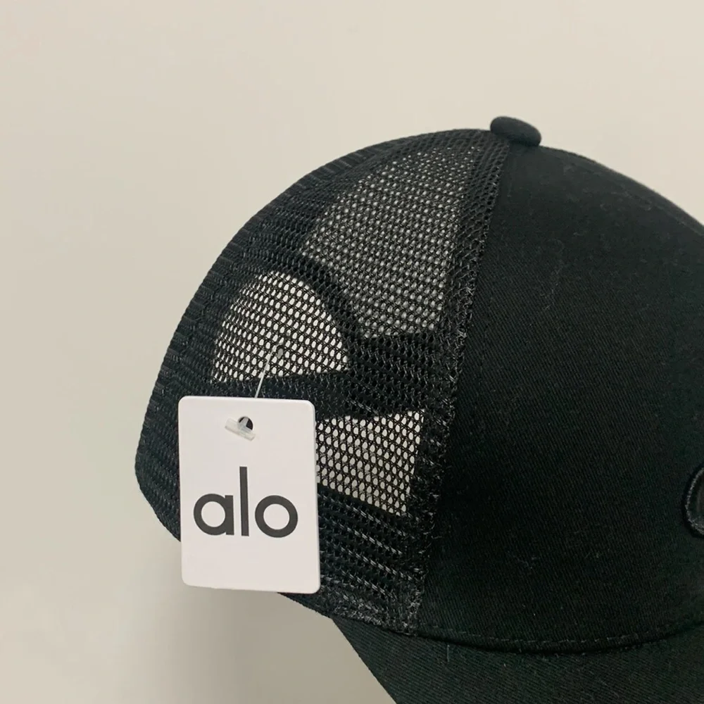 ALO Yoga Black Trucker Cap - Picture 4 of 4